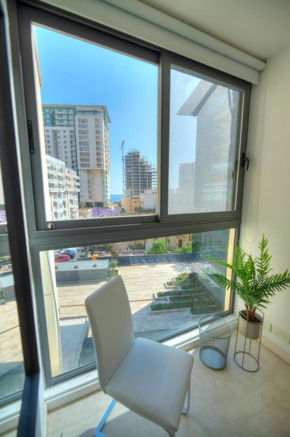 Spacious 3Bedrooms With Spectacular Views Goslm-6 Sliema Bagian luar foto