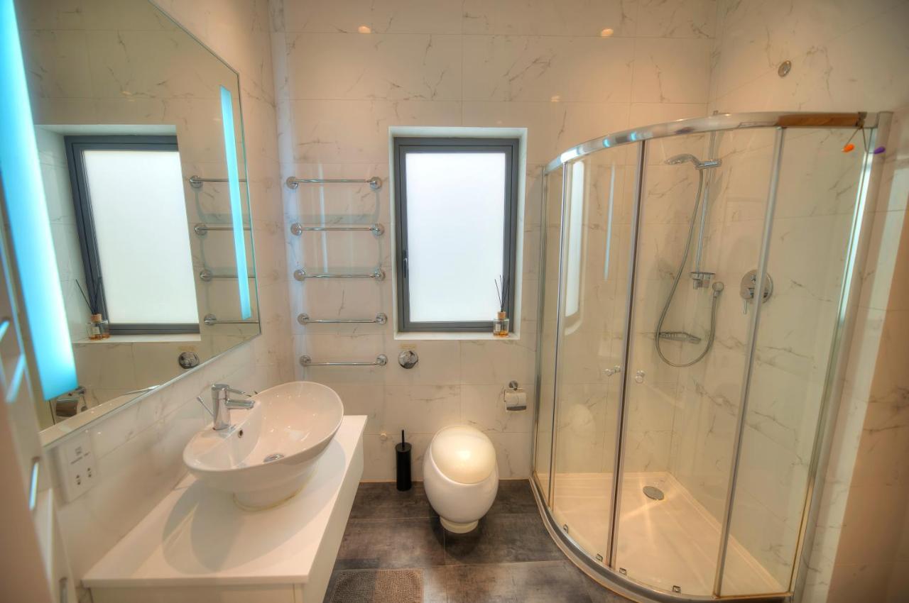 Spacious 3Bedrooms With Spectacular Views Goslm-6 Sliema Bagian luar foto