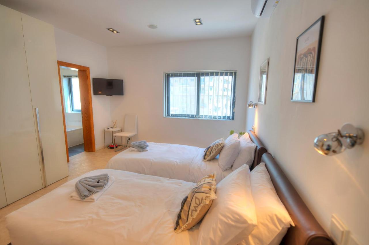 Spacious 3Bedrooms With Spectacular Views Goslm-6 Sliema Bagian luar foto