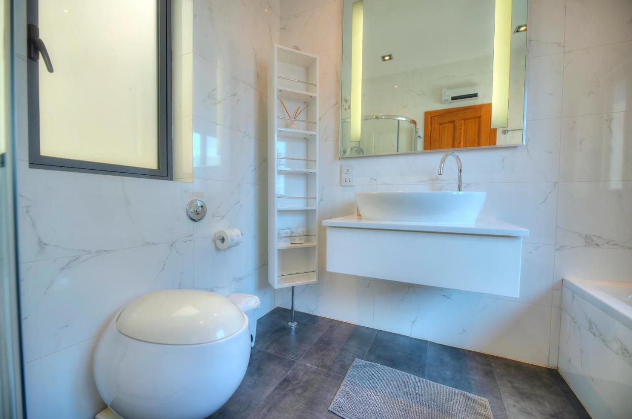Spacious 3Bedrooms With Spectacular Views Goslm-6 Sliema Bagian luar foto