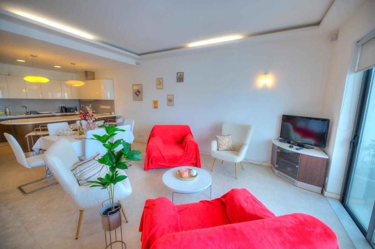 Spacious 3Bedrooms With Spectacular Views Goslm-6 Sliema Bagian luar foto